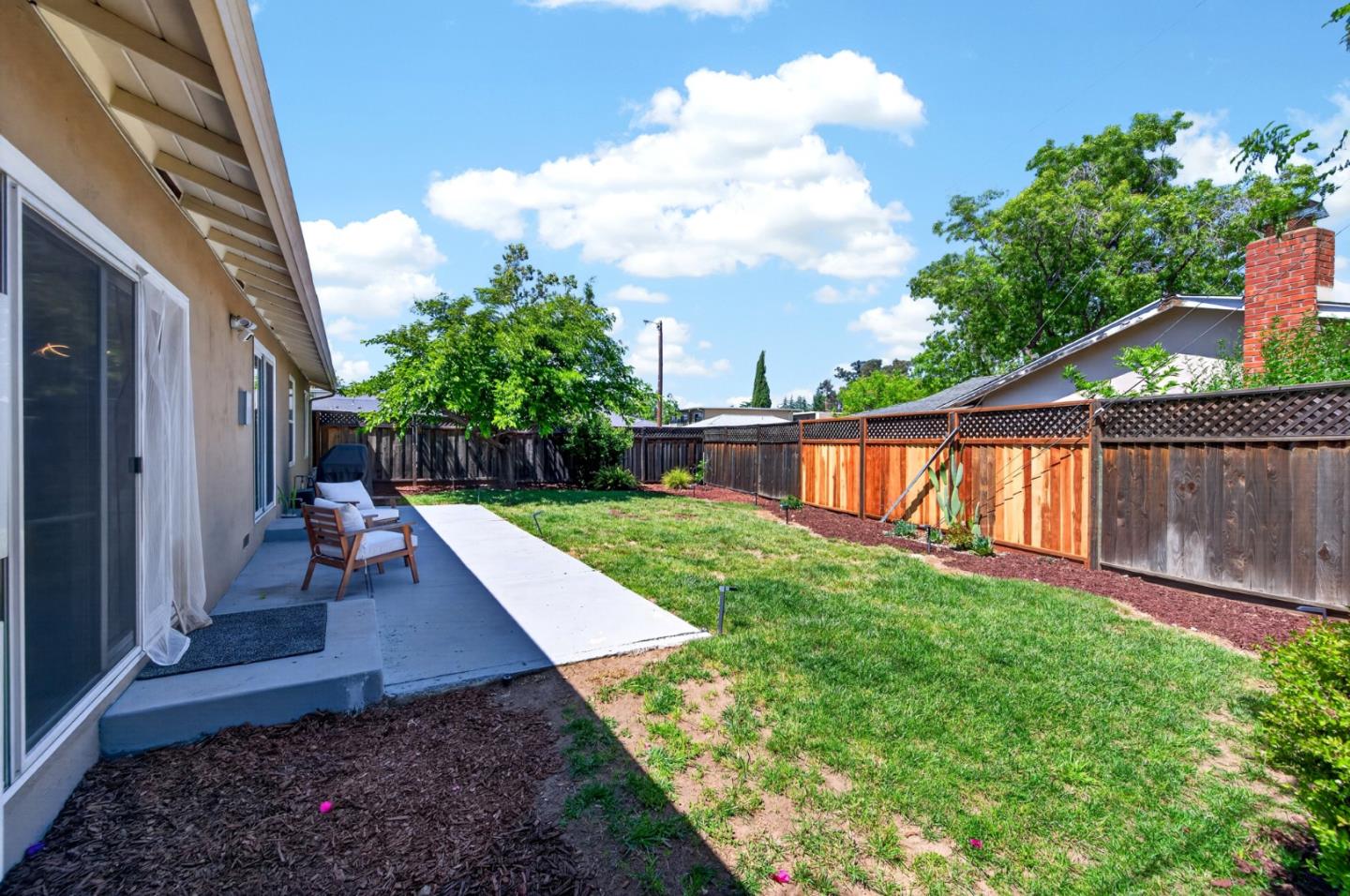 2393 Stratford Drive