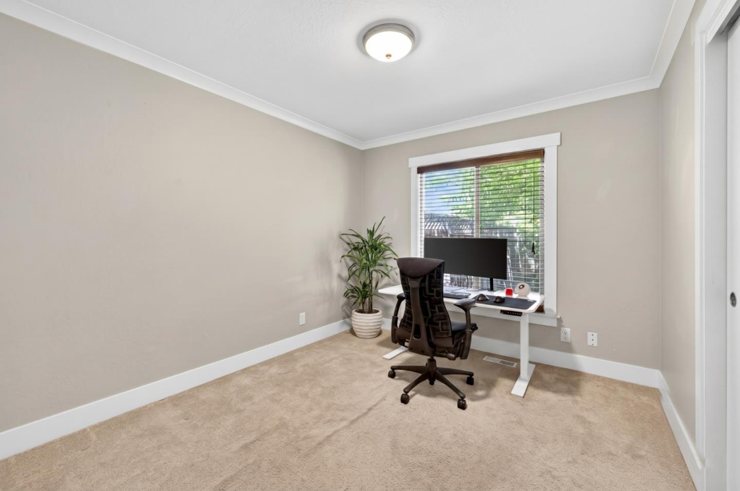 2393 Stratford Drive