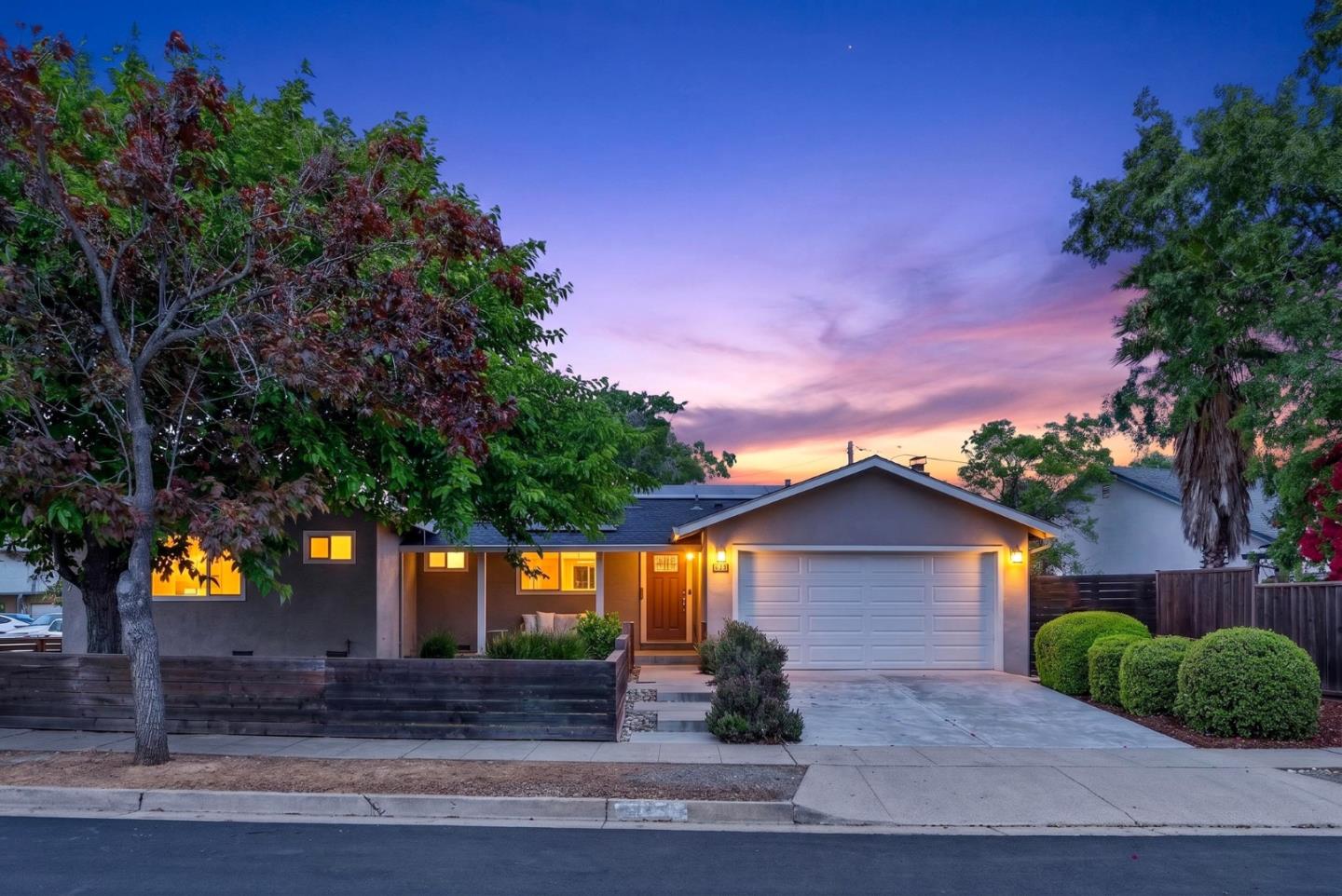 2393 Stratford Drive