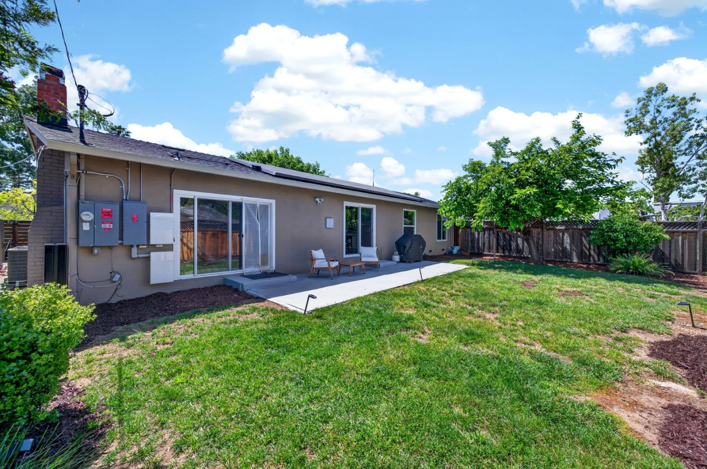 2393 Stratford Drive