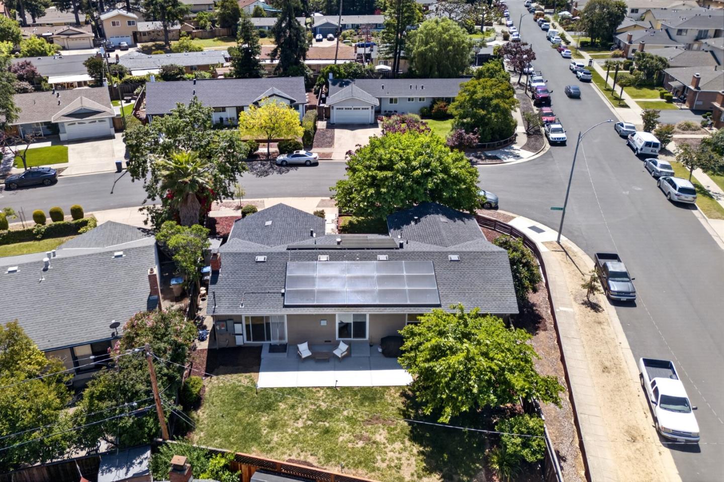 2393 Stratford Drive