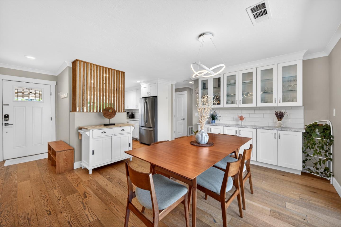 2393 Stratford Drive