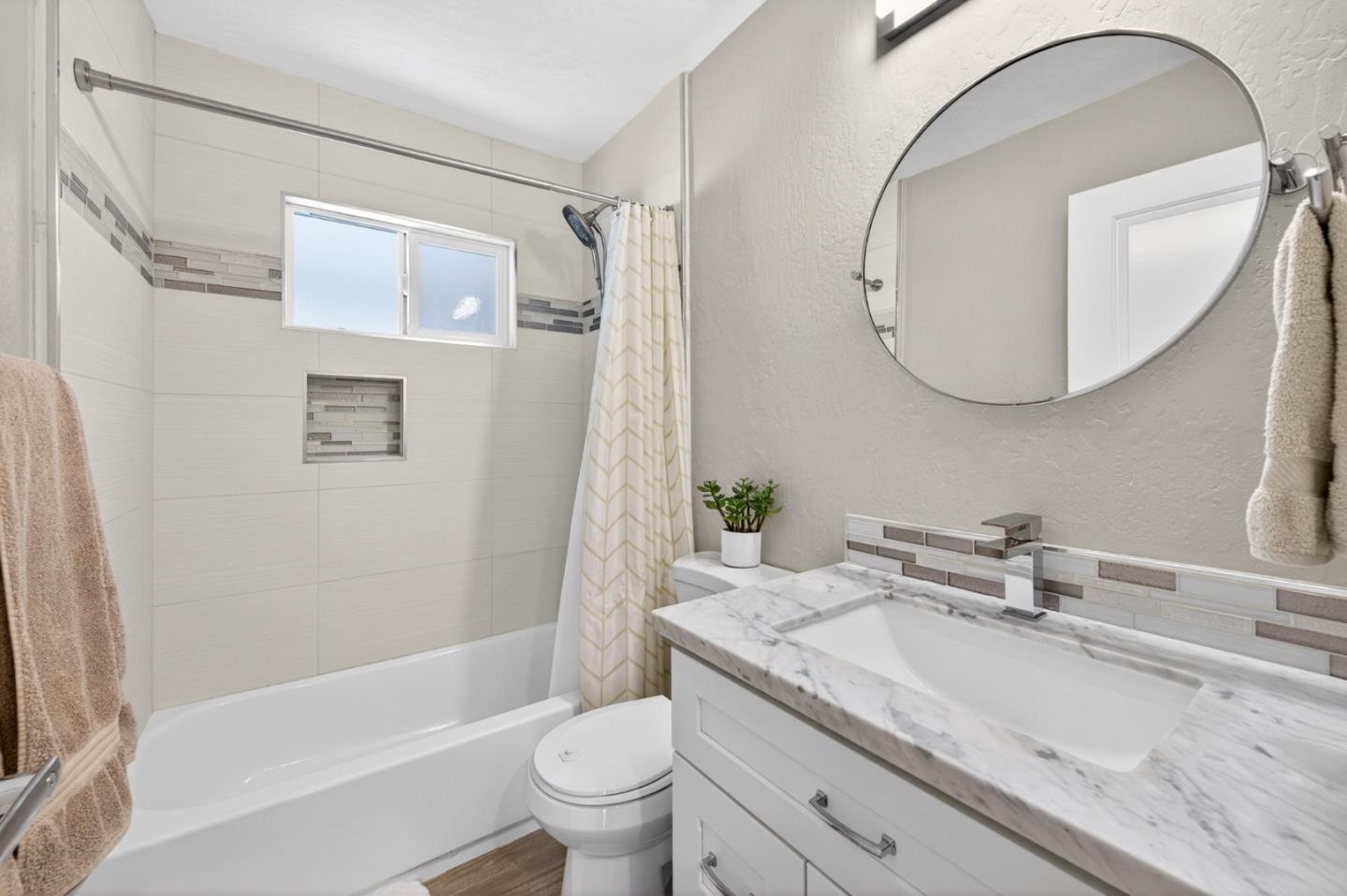 2393 Stratford Drive