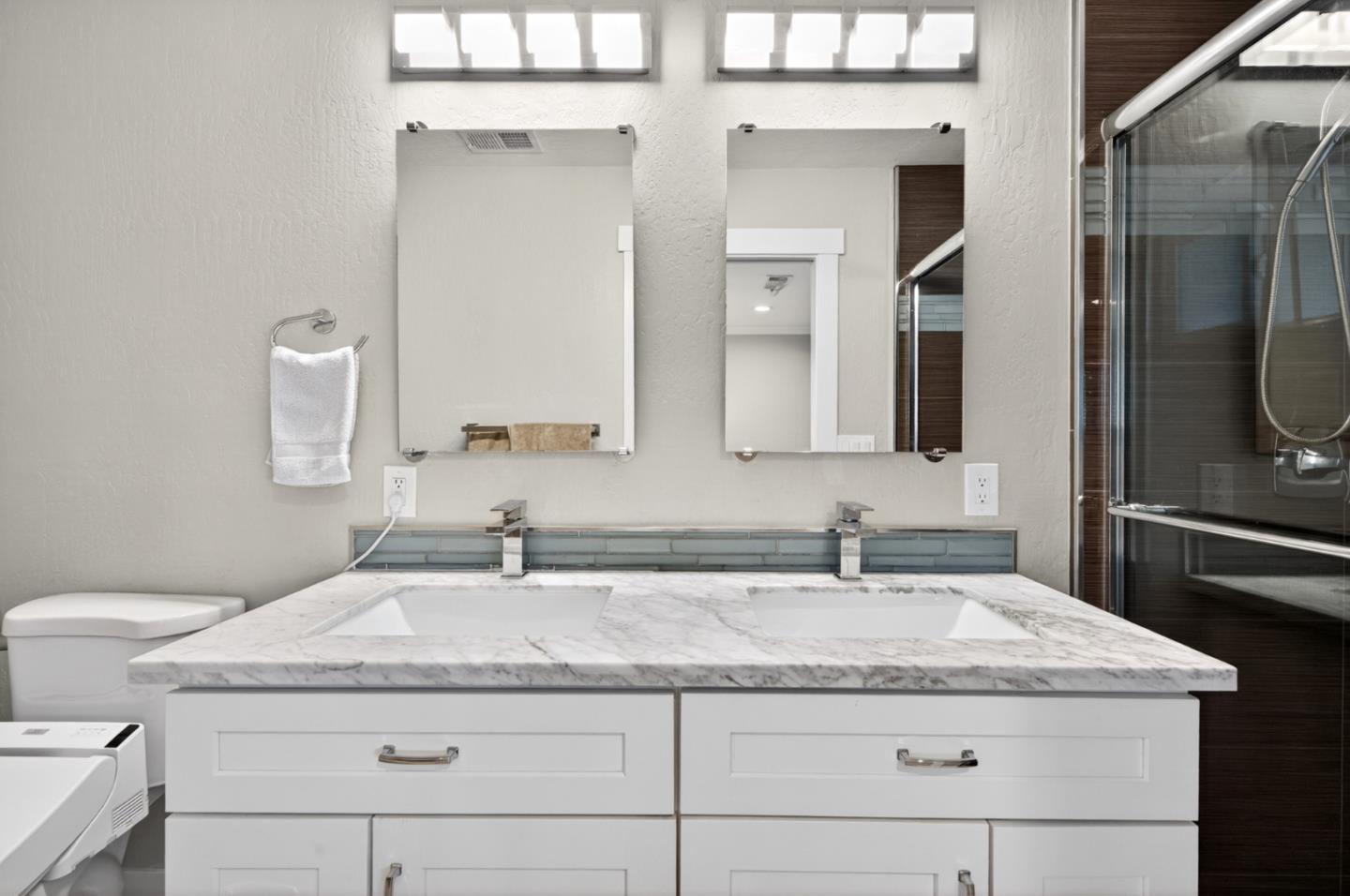 2393 Stratford Drive