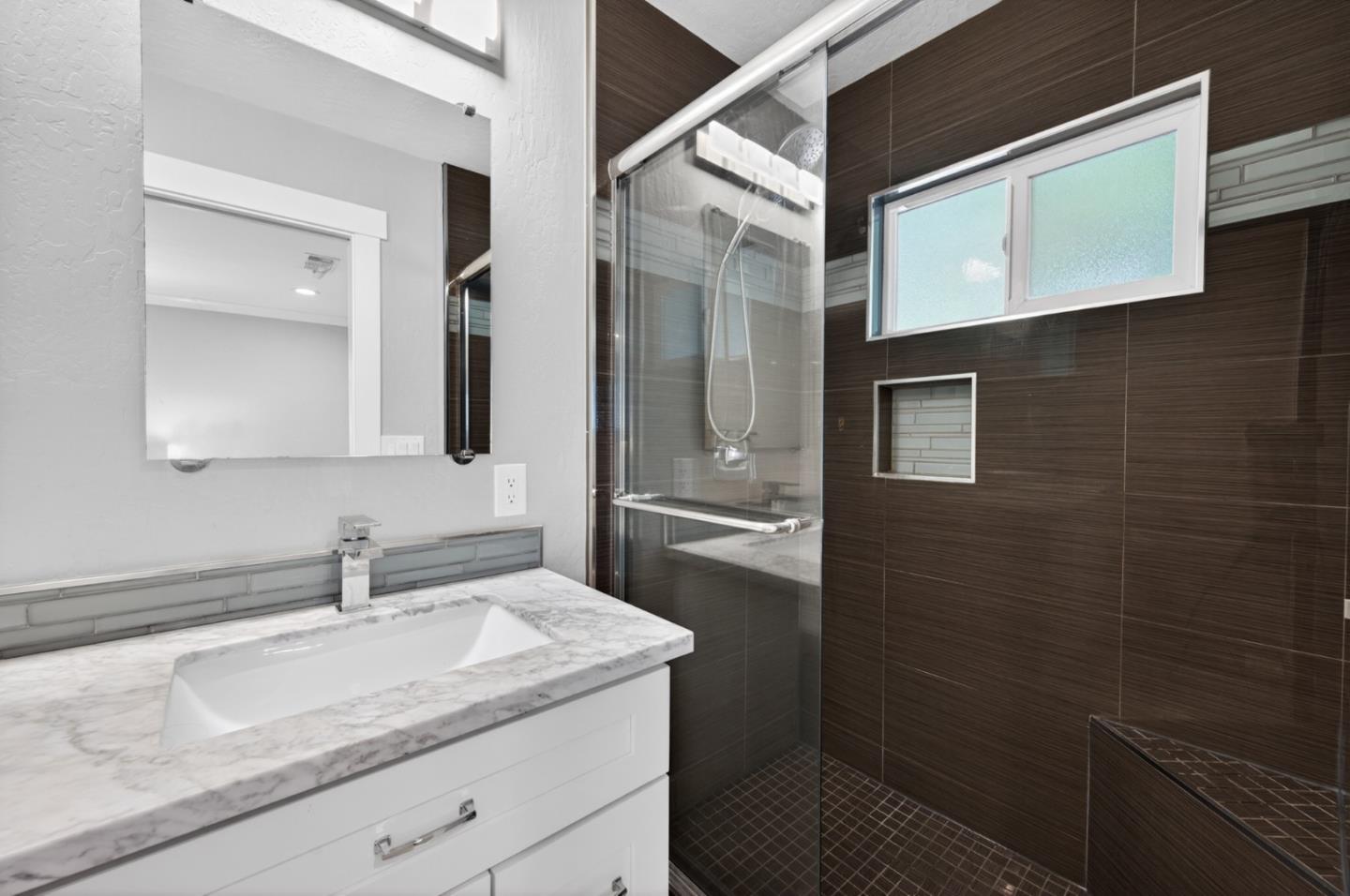 2393 Stratford Drive