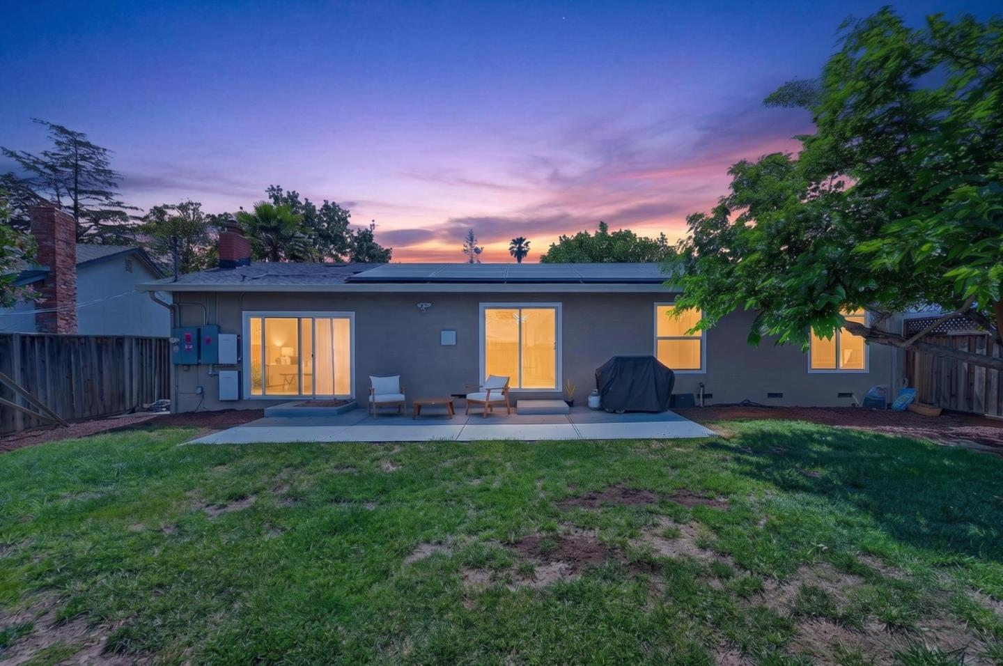 2393 Stratford Drive