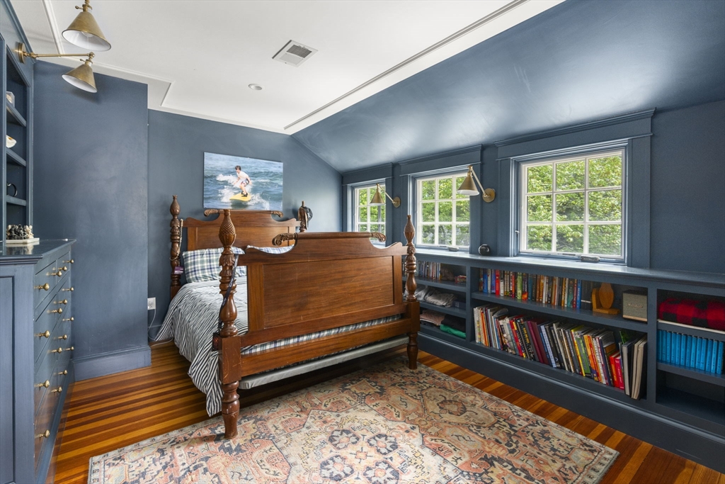 16 Upland Road
