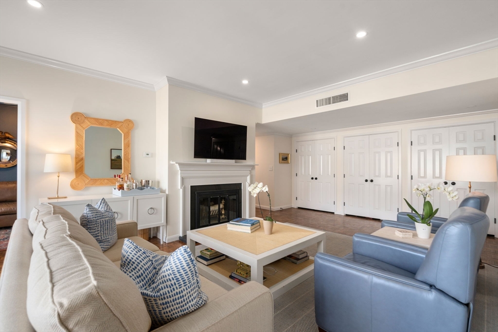 75 Grove Street # 429
