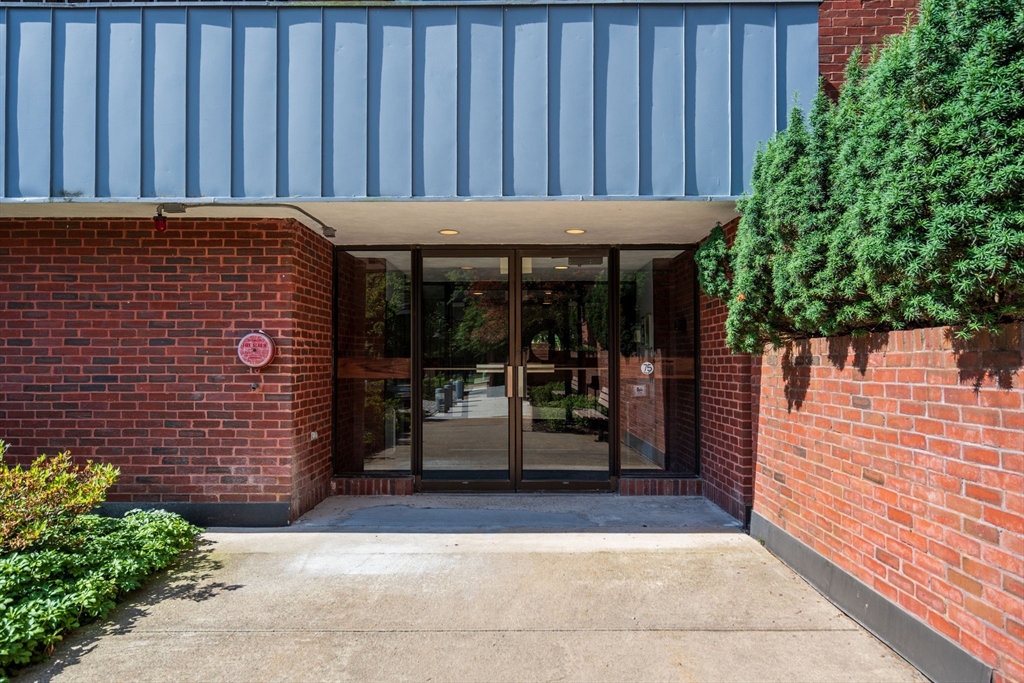 75 Grove Street # 429