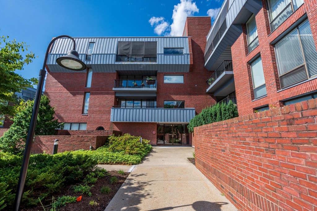 75 Grove Street # 429