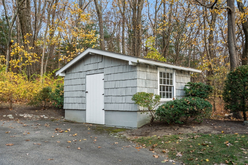 86 Abbott Rd