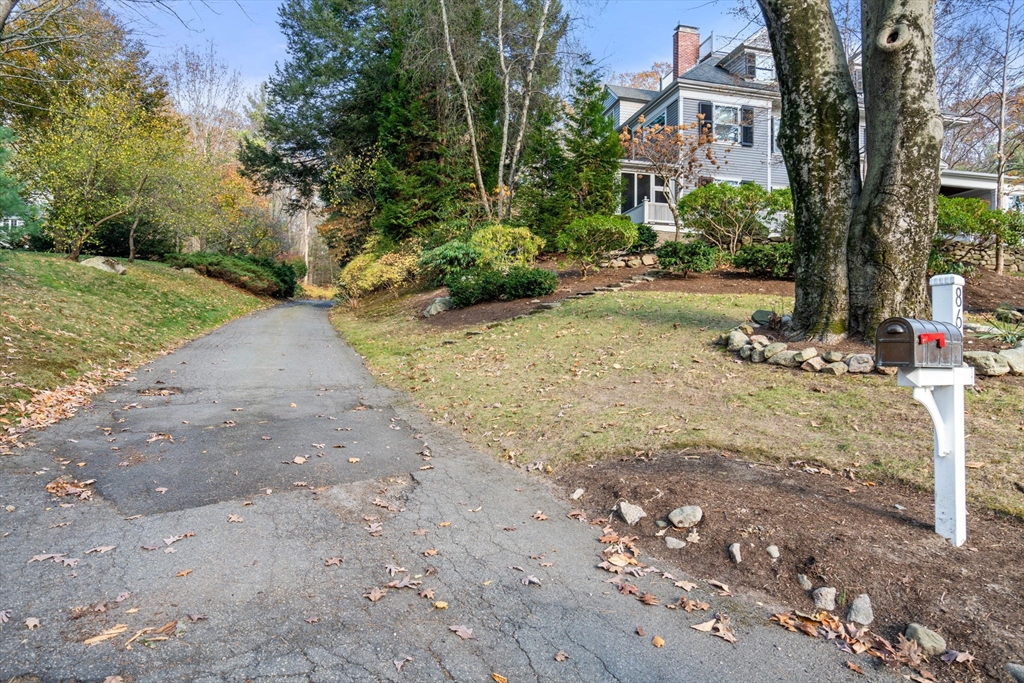 86 Abbott Rd