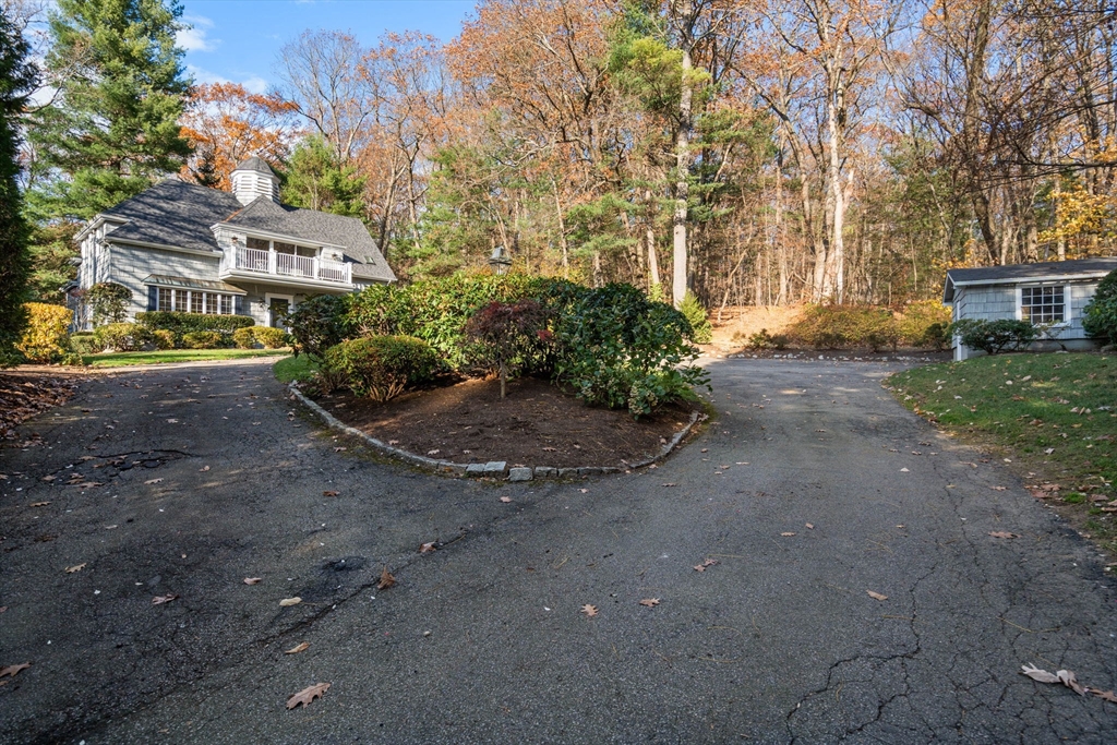 86 Abbott Rd