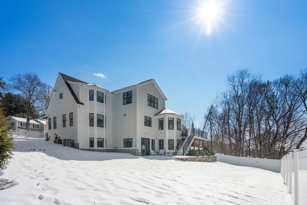 33 Maugus Hill Road