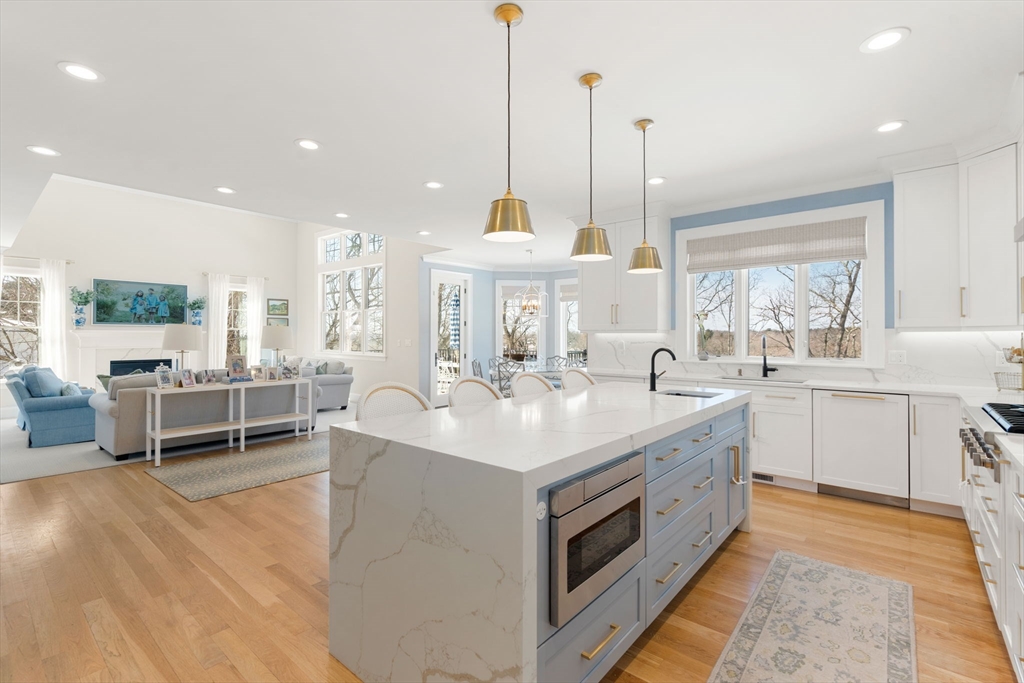 33 Maugus Hill Road