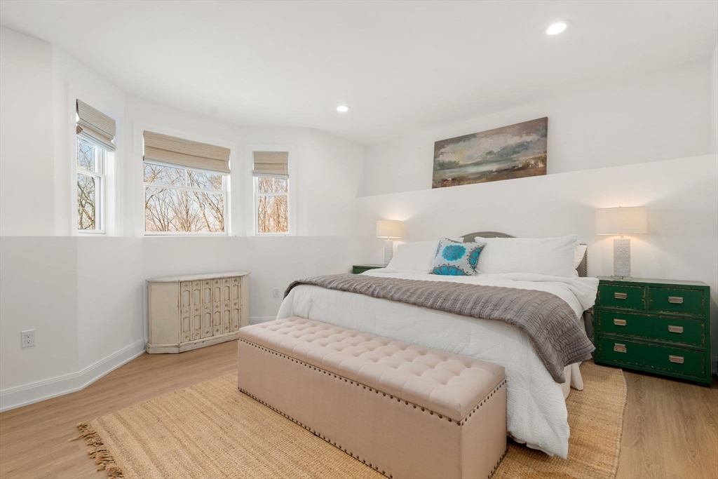 33 Maugus Hill Road