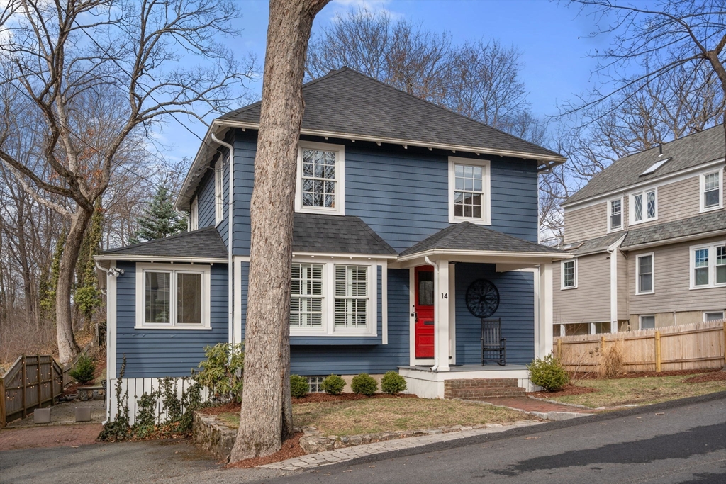 14 Curve Street
