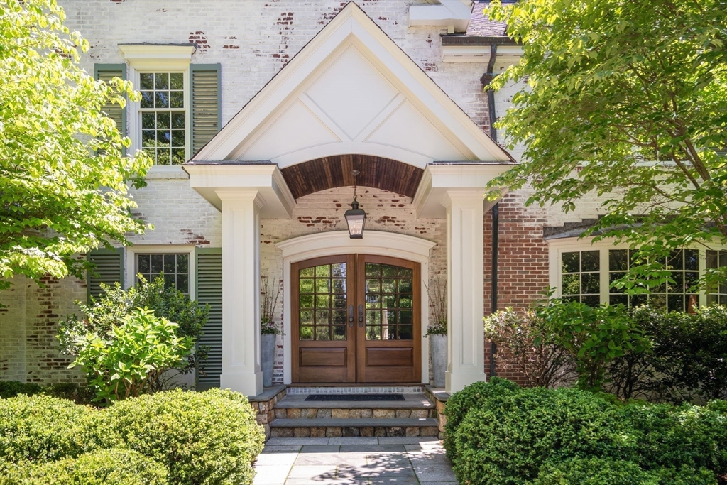 48 Scotch Pine Rd