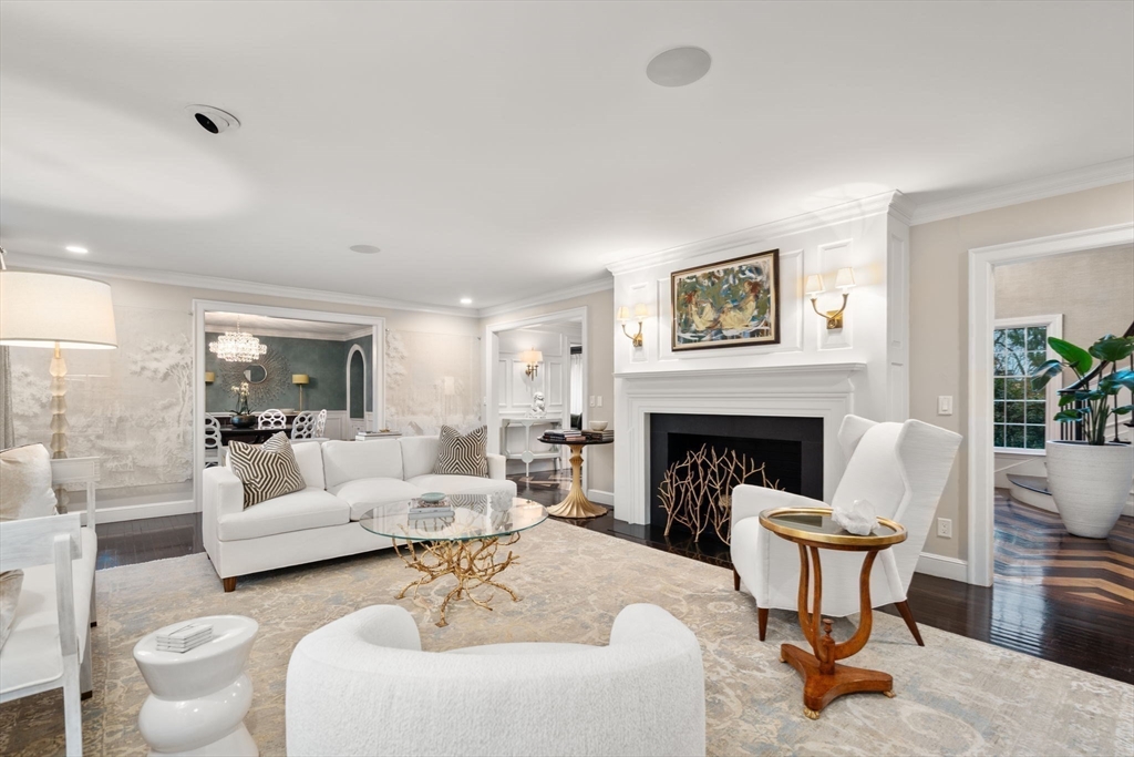 48 Scotch Pine Rd