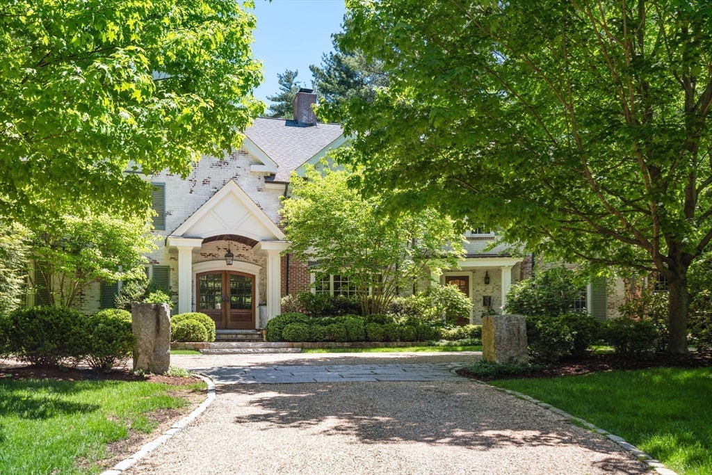48 Scotch Pine Rd