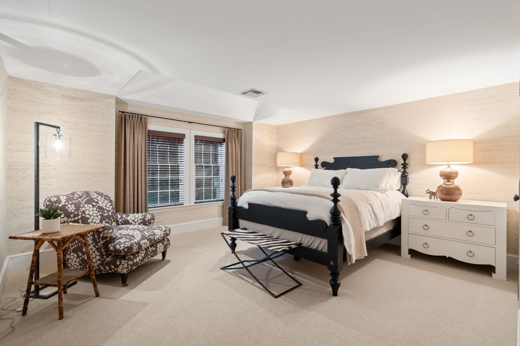 48 Scotch Pine Rd