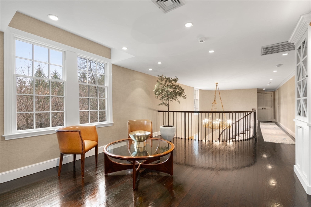 48 Scotch Pine Rd