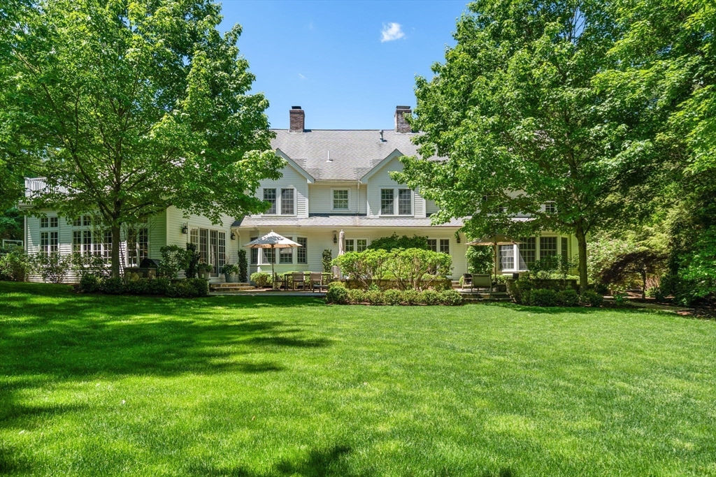 48 Scotch Pine Rd