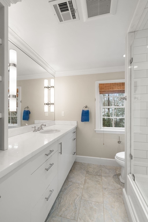 48 Scotch Pine Rd
