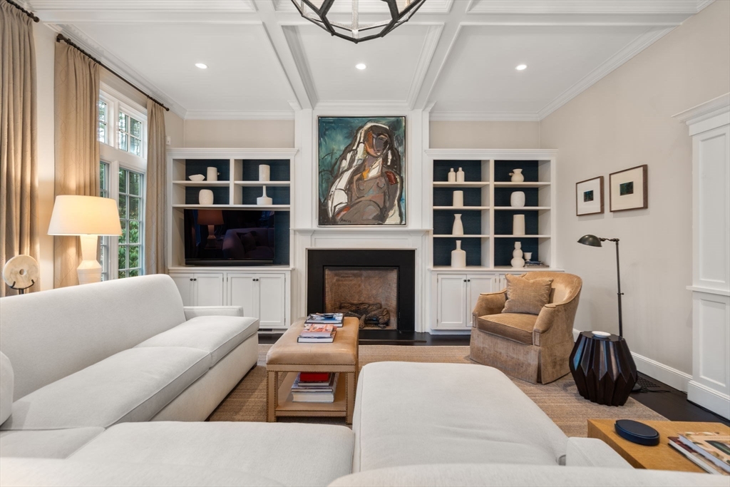 48 Scotch Pine Rd