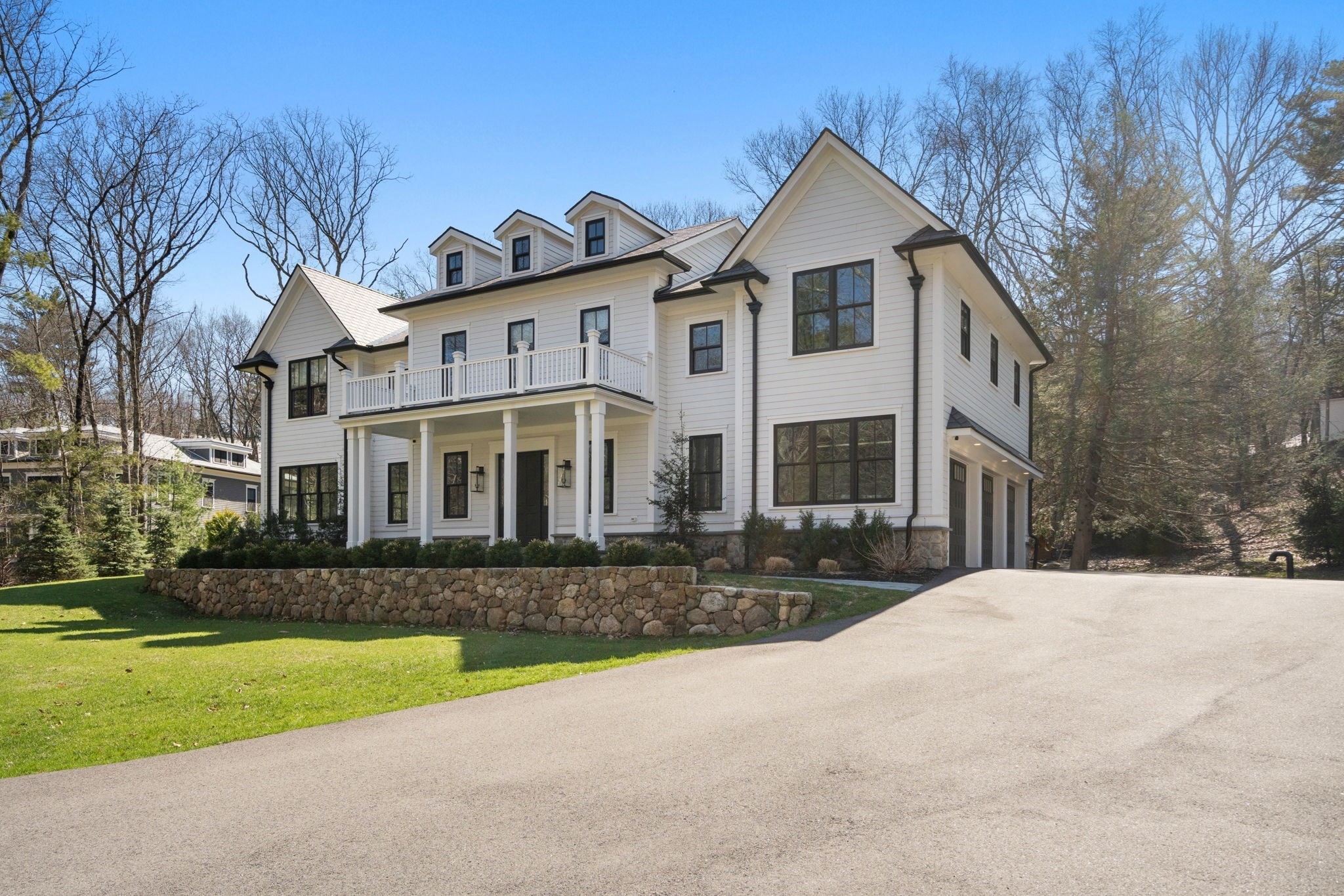 196 Pond Road