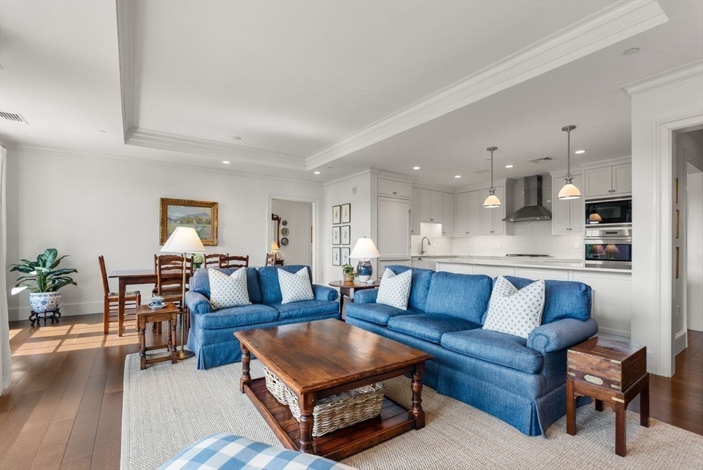 580 Washington Street # 304
