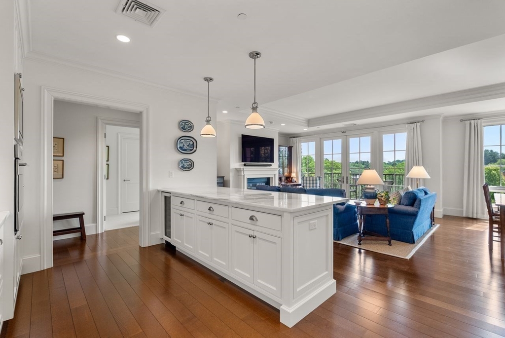 580 Washington Street # 304