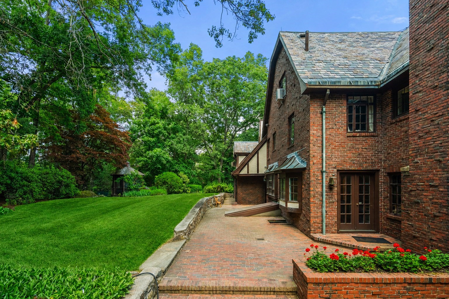 43 Monadnock Road