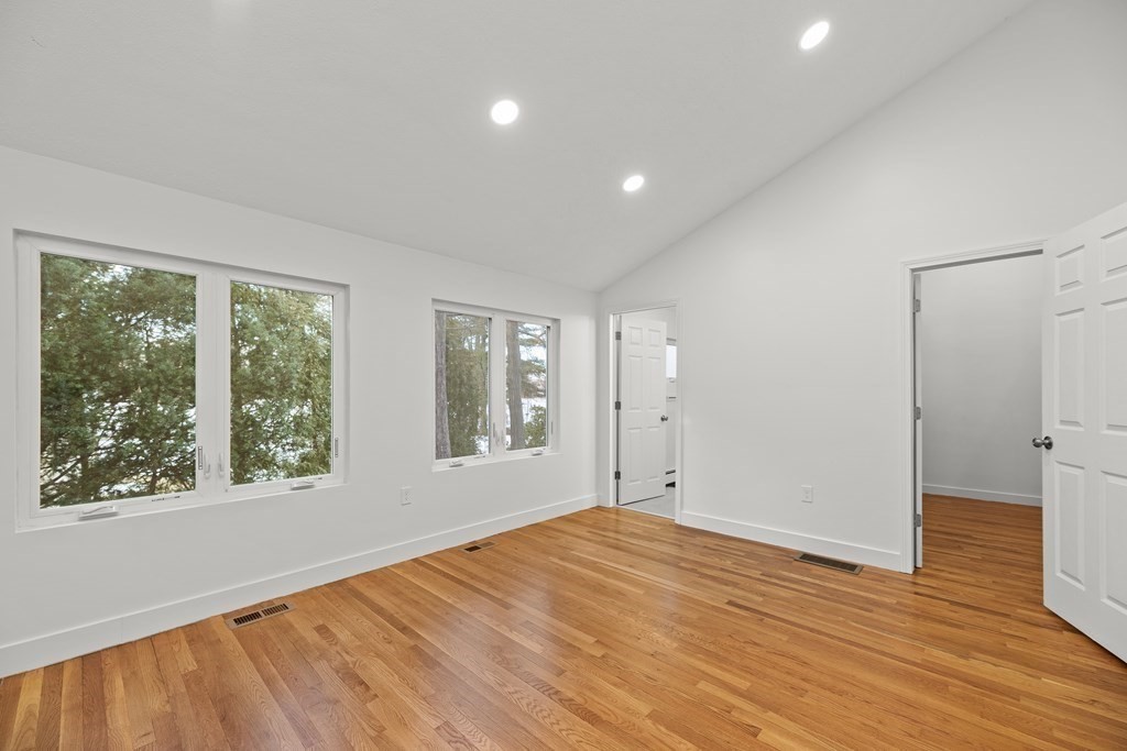 33 College Road