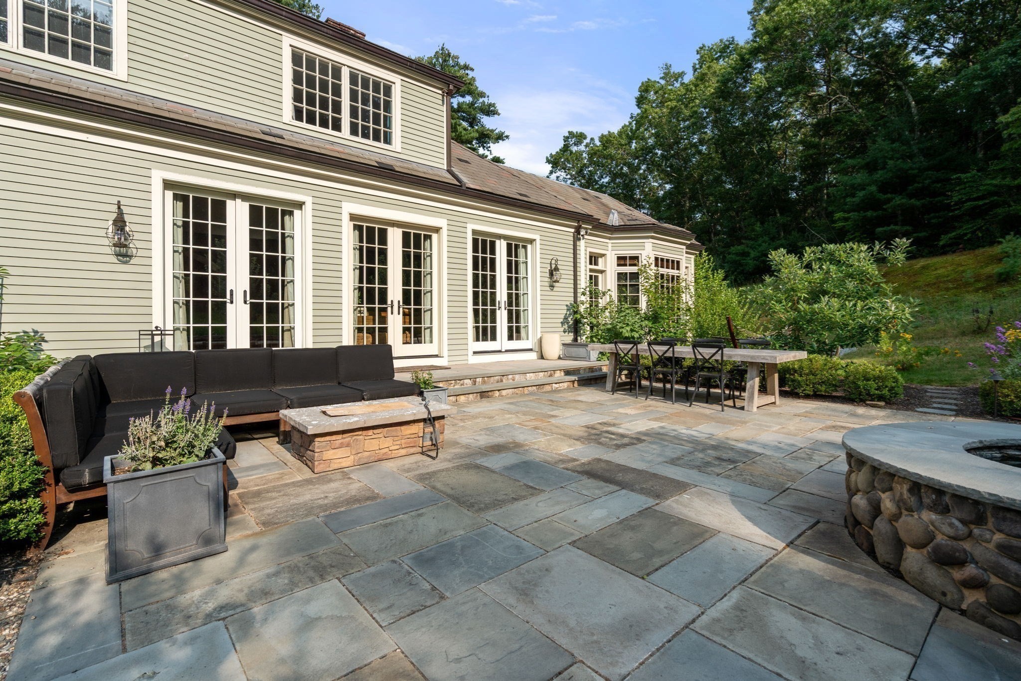 150 Pond Road