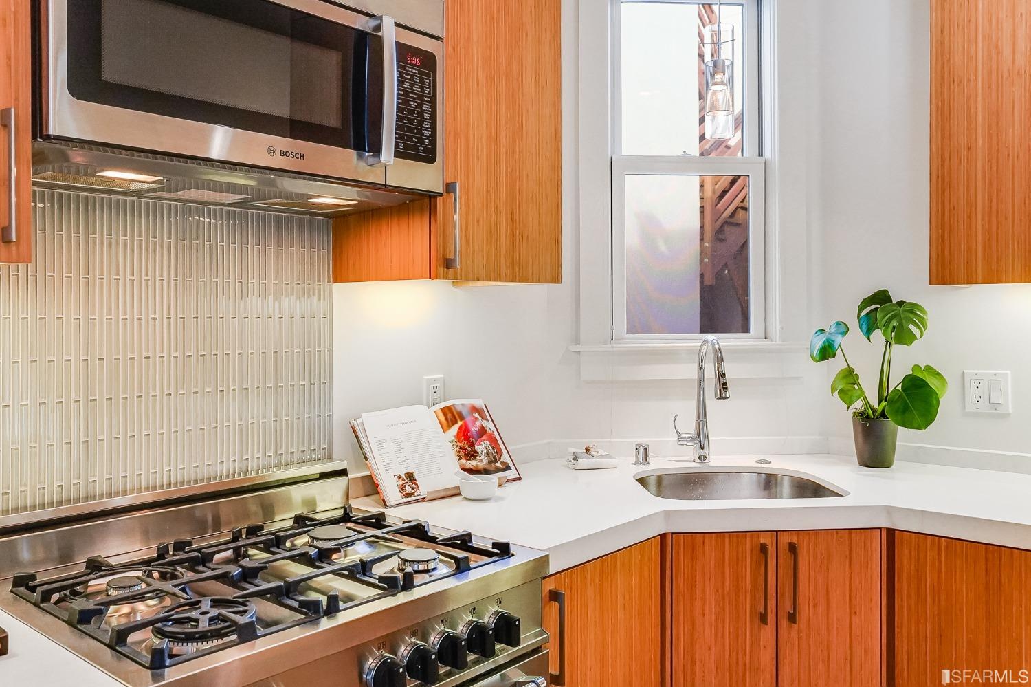 972 Dolores Street Unit: B