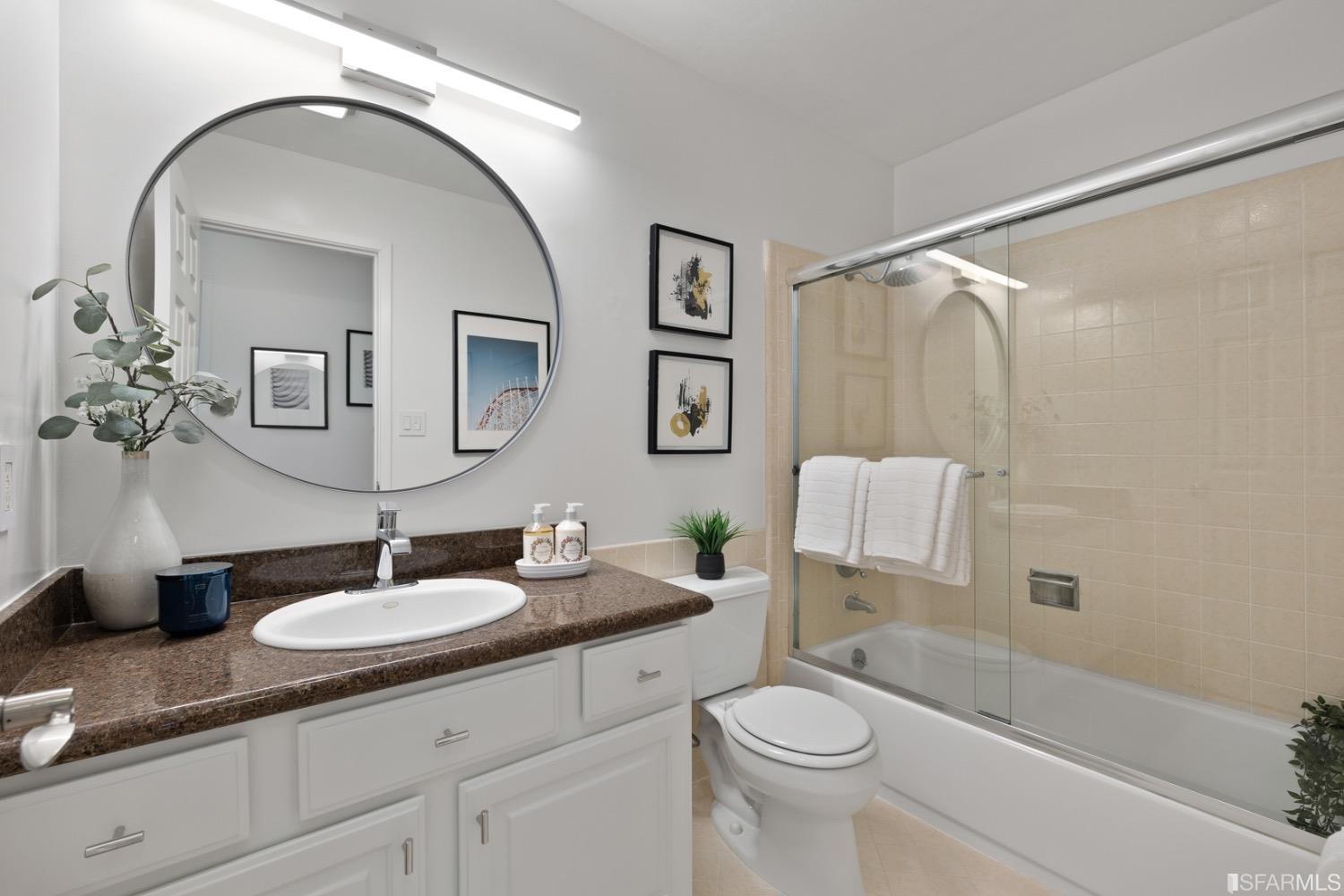 1545 Broadway Street Unit: 203