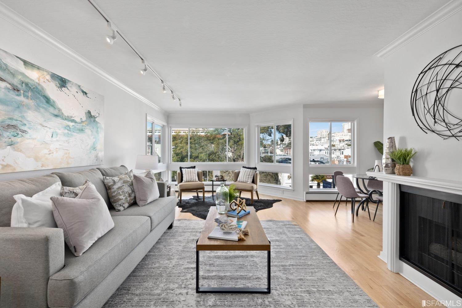 1545 Broadway Street Unit: 203