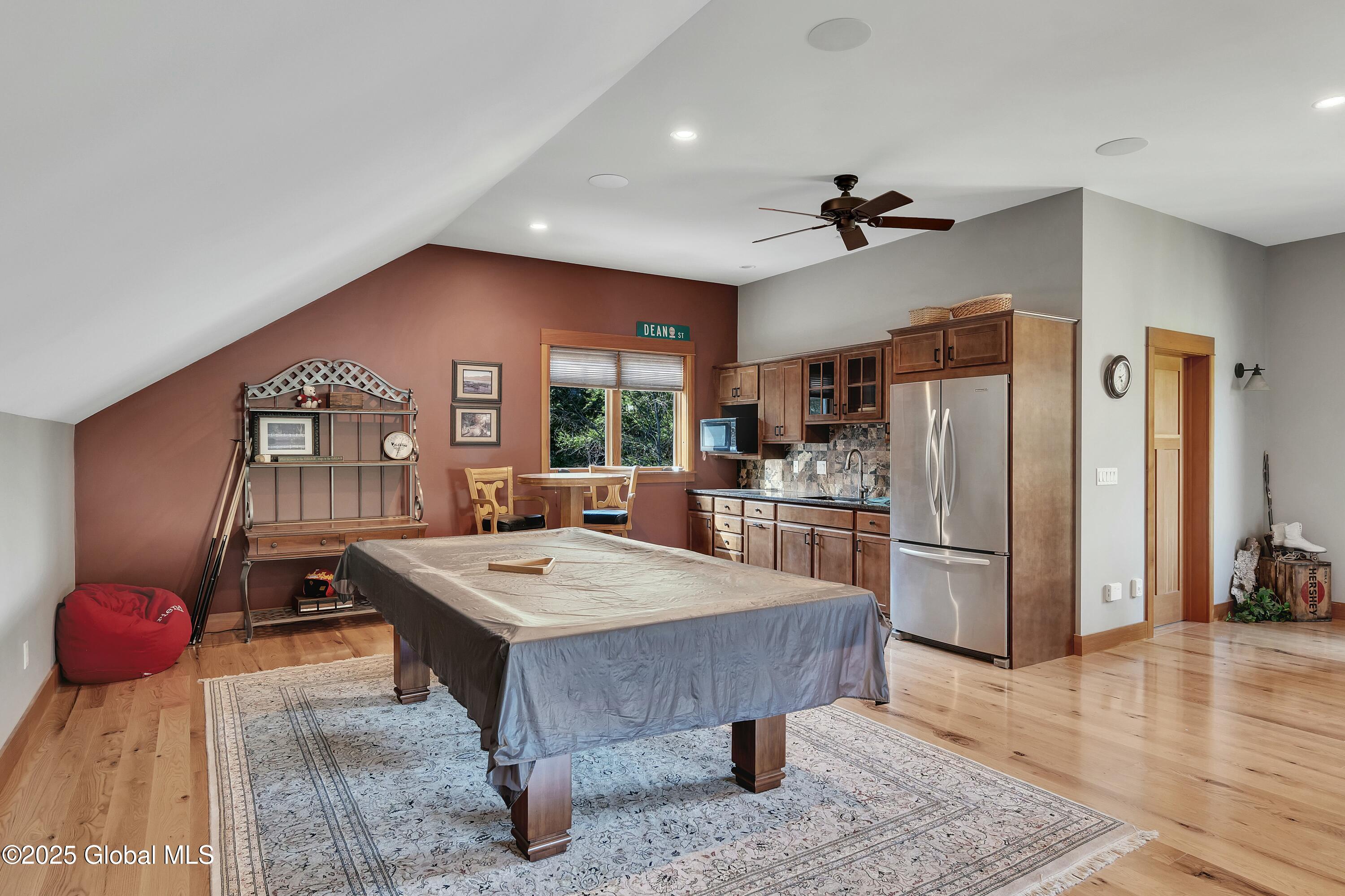 5666 Lake Shore Drive Drive