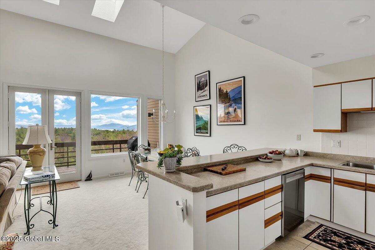 441 Lockhart Mountain Road, 60