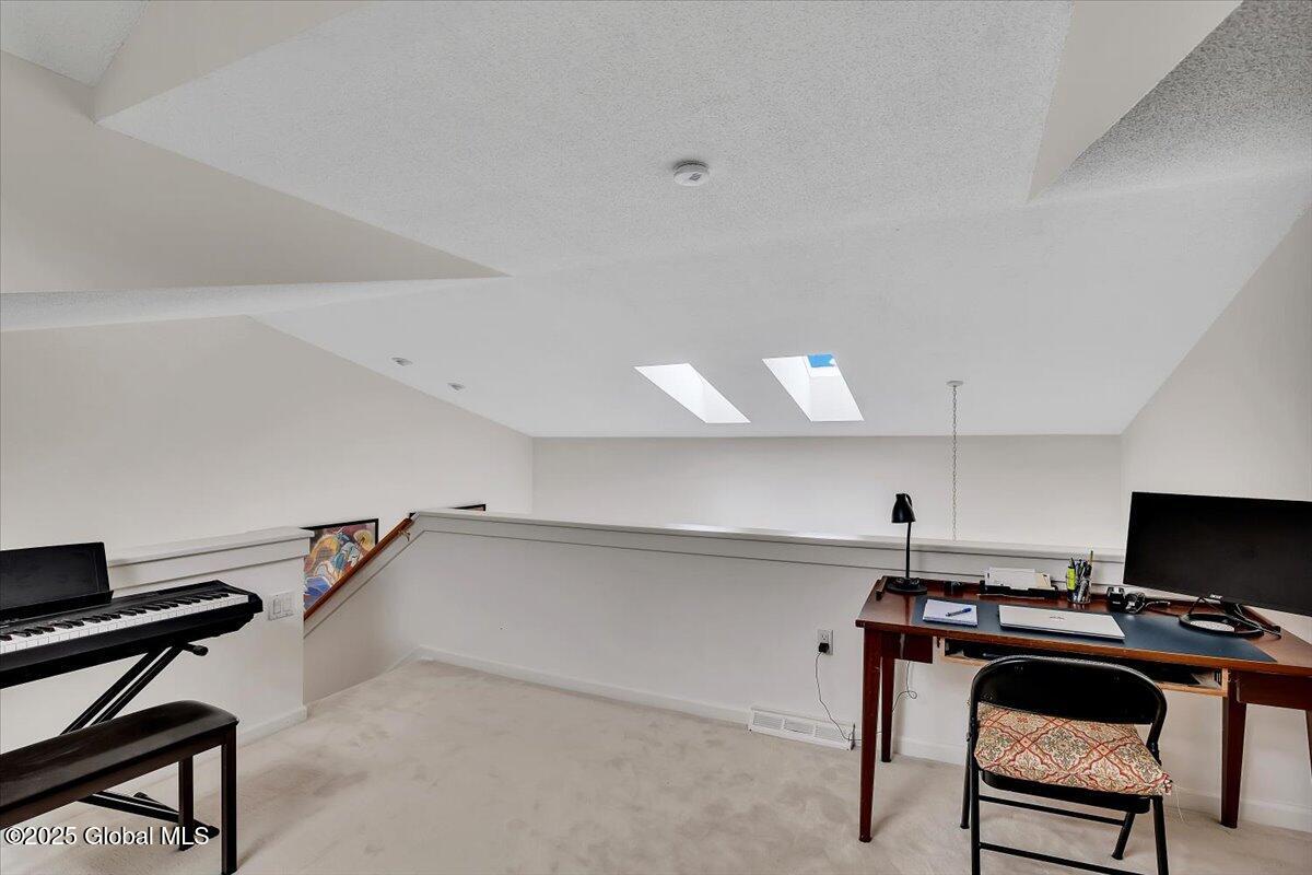 441 Lockhart Mountain Road, 60
