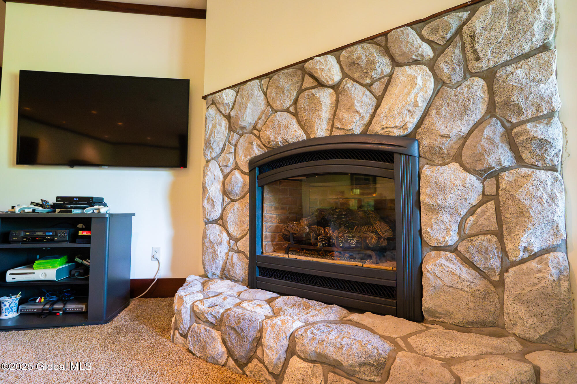 24 Wildwood Place, Queensbury