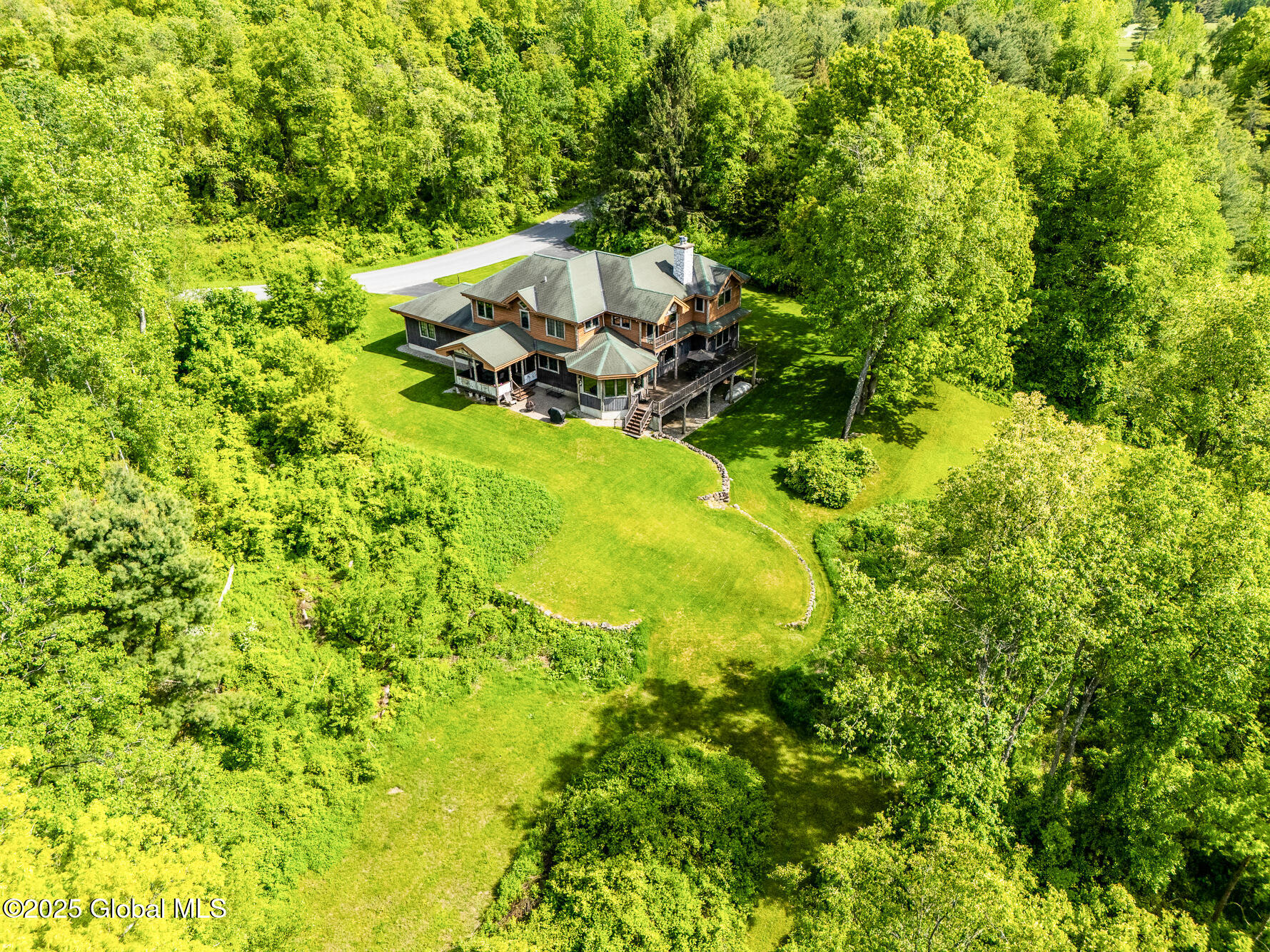 24 Wildwood Place, Queensbury