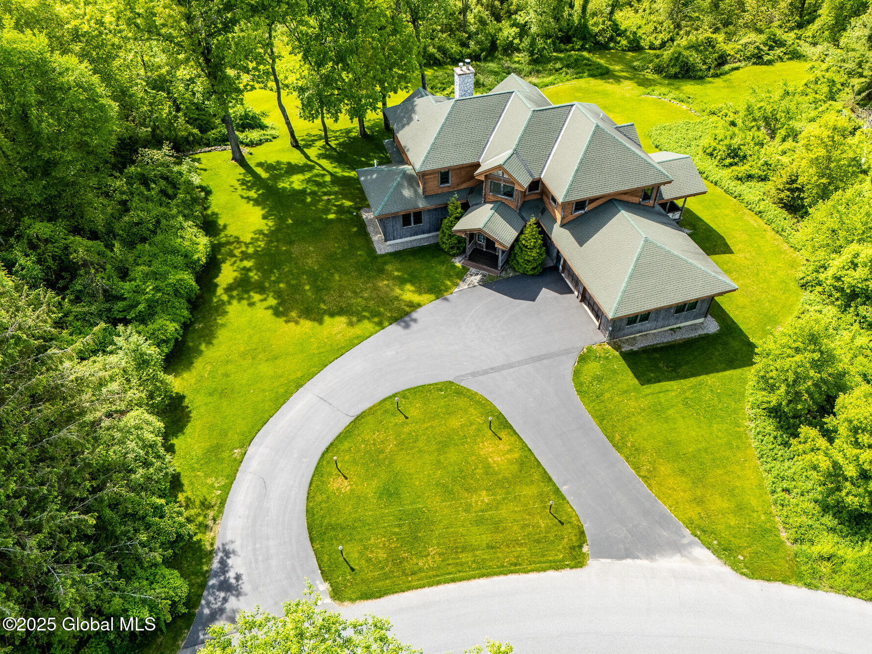 24 Wildwood Place, Queensbury