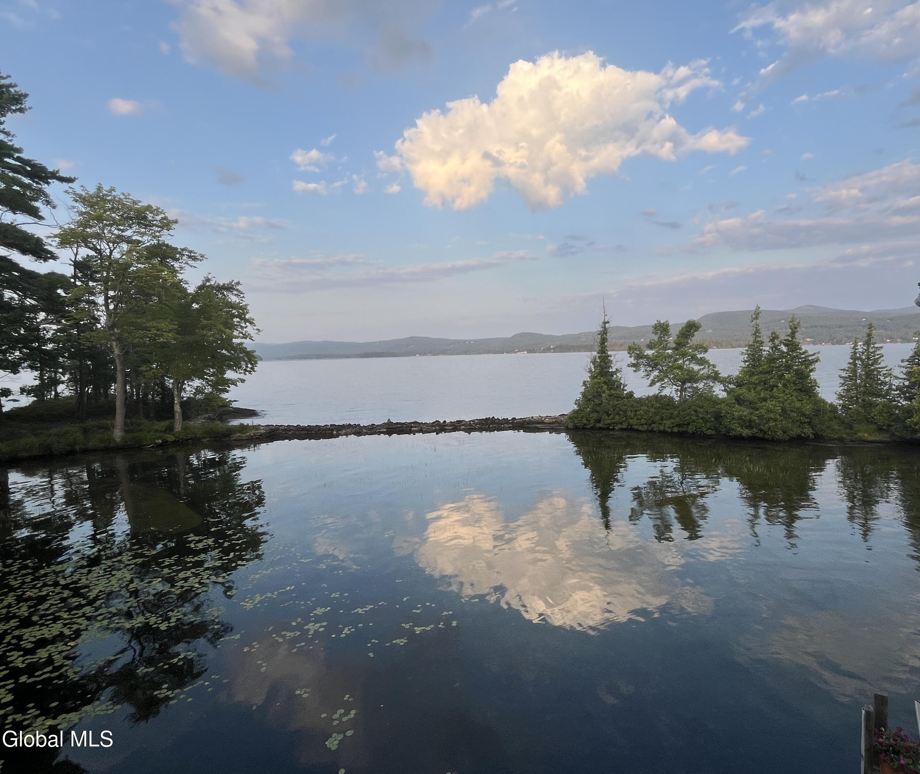 000 Fourteen Mile Island
