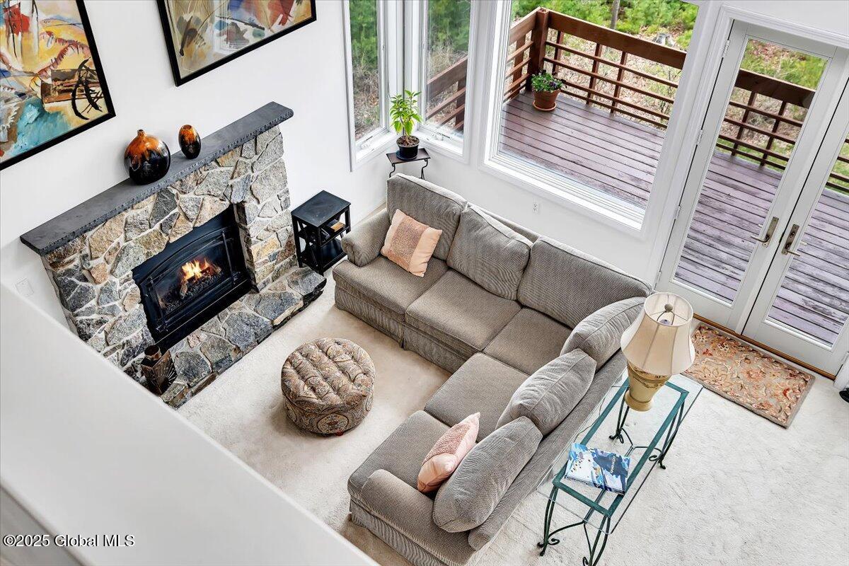 60 Top Of The World Road