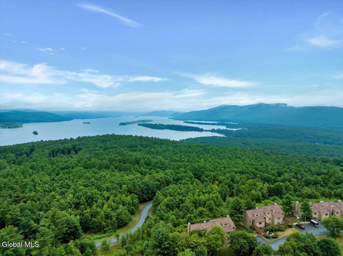 60 Top Of The World Road