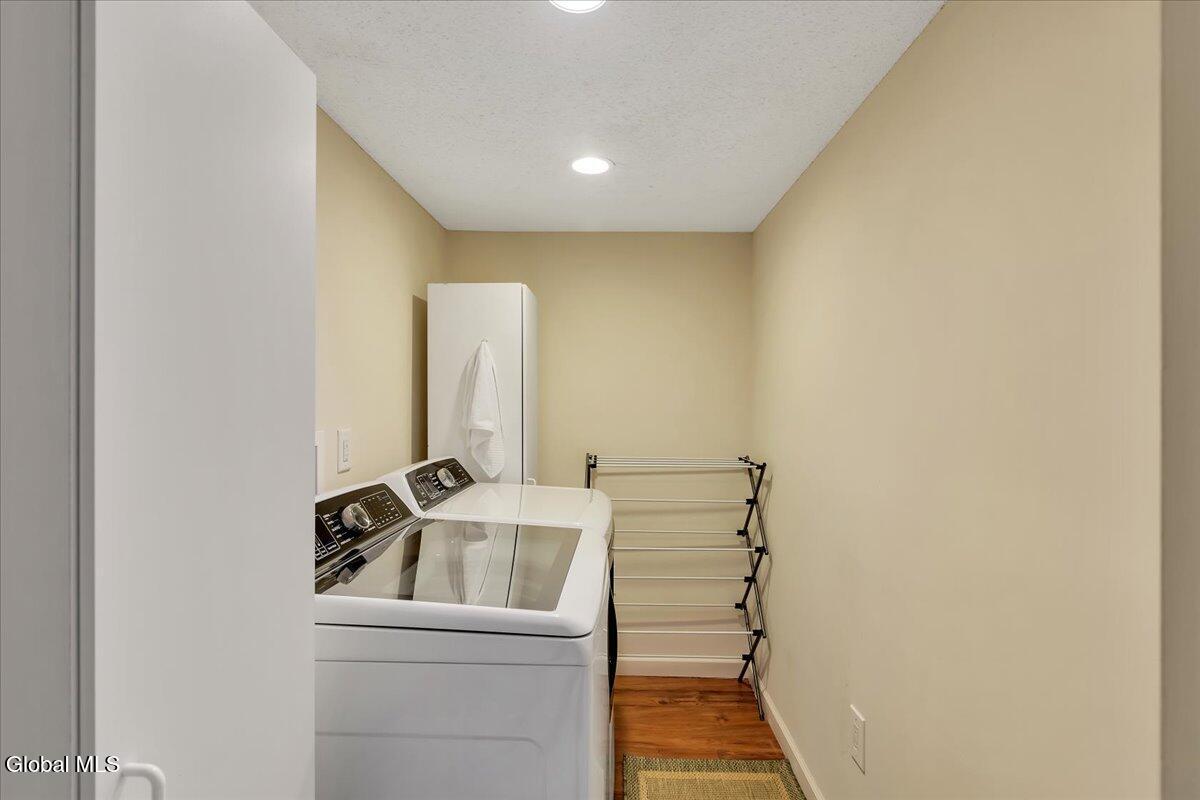 60 Top Of The World Road