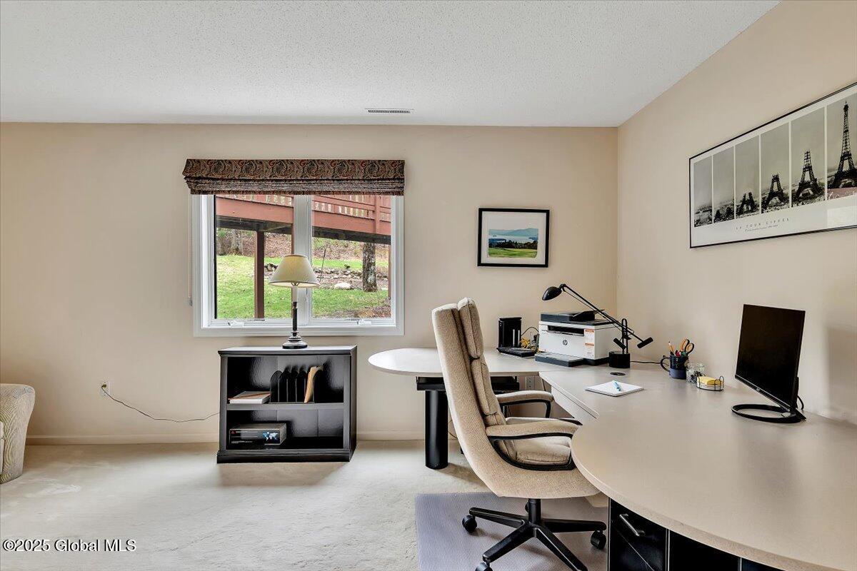 60 Top Of The World Road