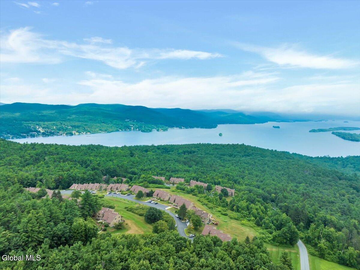 60 Top Of The World Road